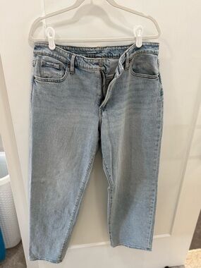 Old Navy Light Blue Straight-Leg Jeans